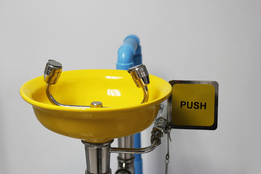 Safety Tip of the Week Emergency Eye Wash Safety Matters Weekly